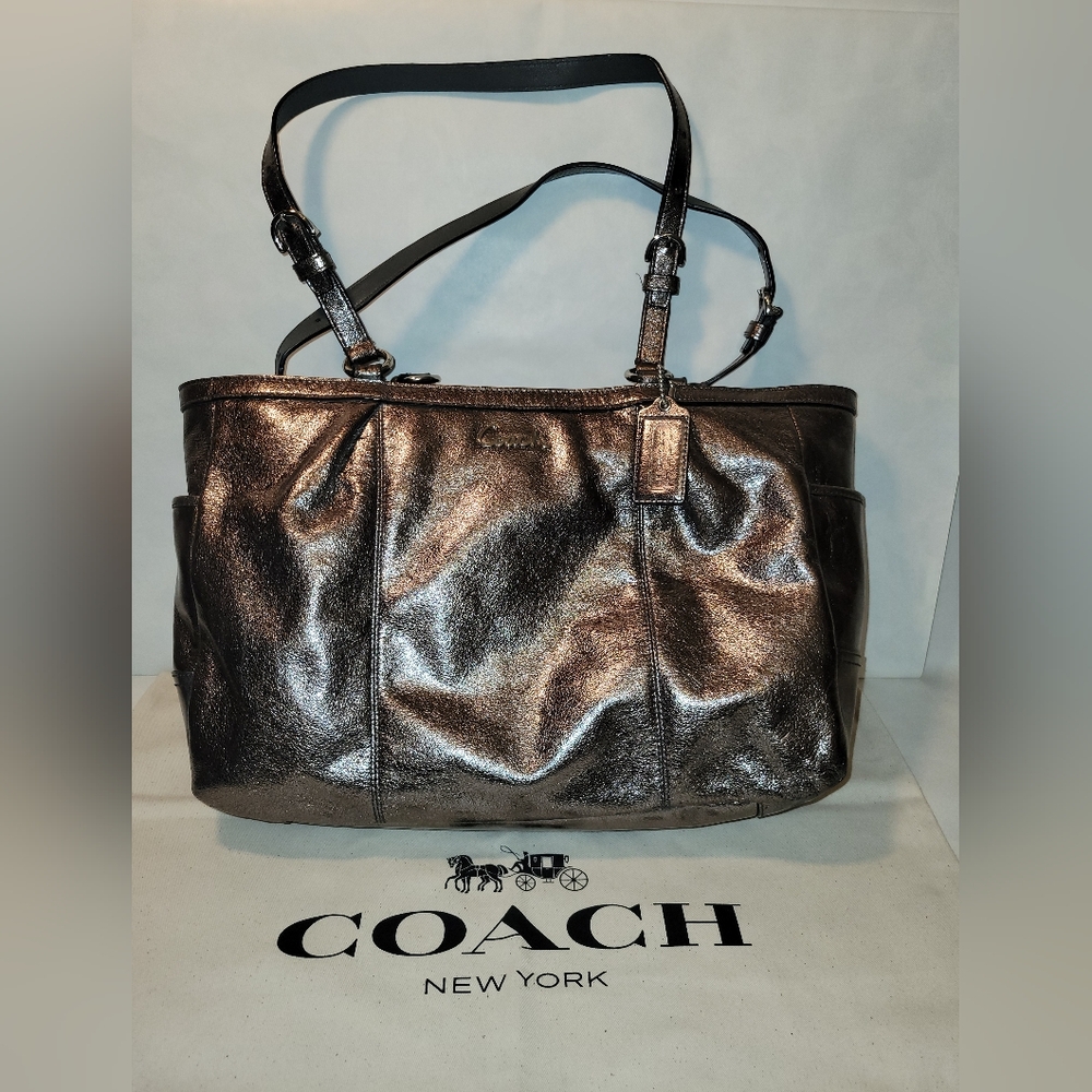 GUC COACH Leather Metallic Tote - Silver/Bronze